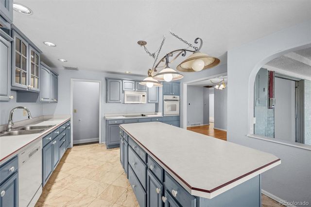 3219 Uvalda Street, Aurora, CO 80011