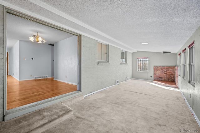 3219 Uvalda Street, Aurora, CO 80011