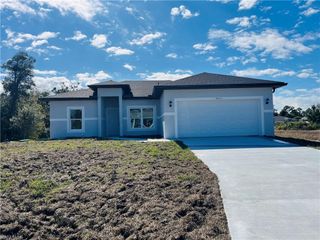 3421 37th ST SW, Lehigh Acres, FL 33976