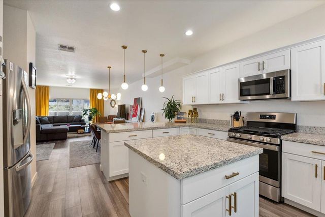 7842 N 20TH Glen, Phoenix, AZ 85021