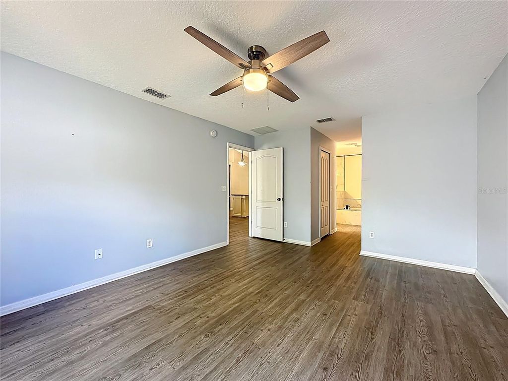 Image 24 of property listing at 3371 CLASSIC OAK COURT, Orange Park, FL 32065