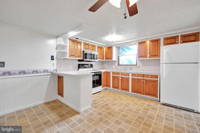 6 E CHURCH ST, Lebanon, PA 17046
