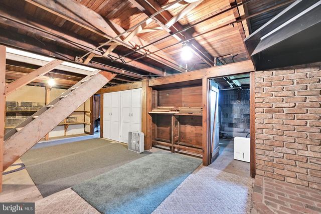 6 E CHURCH ST, Lebanon, PA 17046