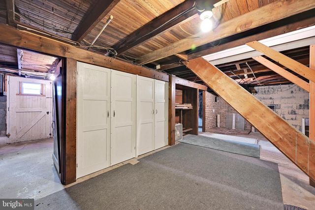 6 E CHURCH ST, Lebanon, PA 17046