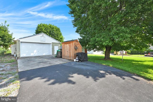 6 E CHURCH ST, Lebanon, PA 17046