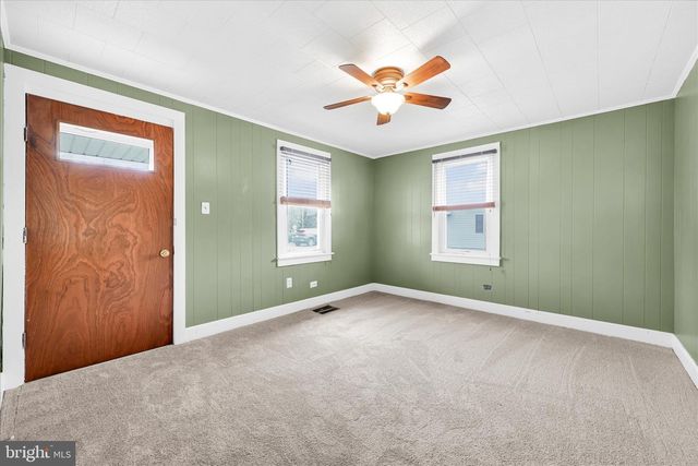 6 E CHURCH ST, Lebanon, PA 17046