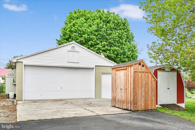 6 E CHURCH ST, Lebanon, PA 17046