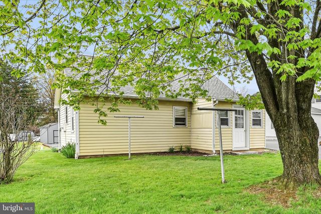 6 E CHURCH ST, Lebanon, PA 17046