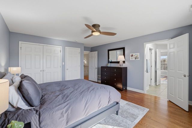 23056 Foxridge Court, Deer Park, IL 60010