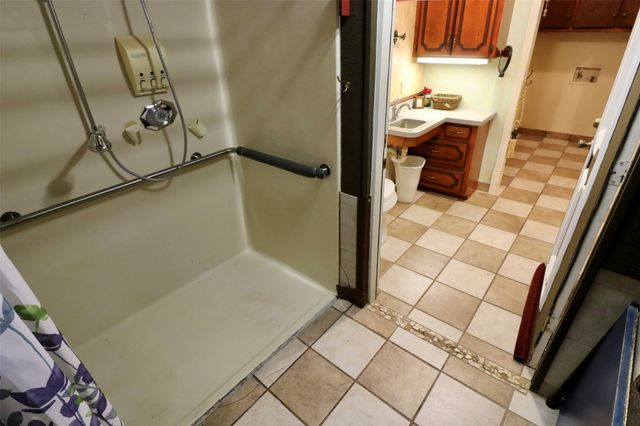 425 Dove Hollow, Paris, TX 75462