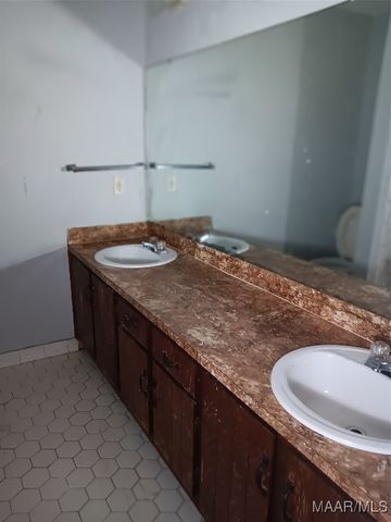 713 Amity Lane, Montgomery, AL 36117