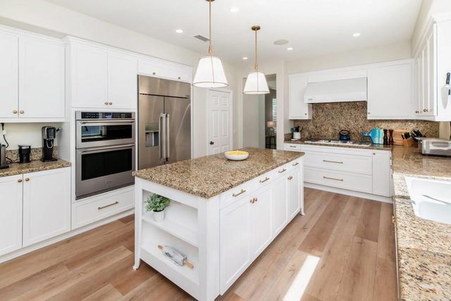 2883 Camino Serbal, Carlsbad, CA 92009