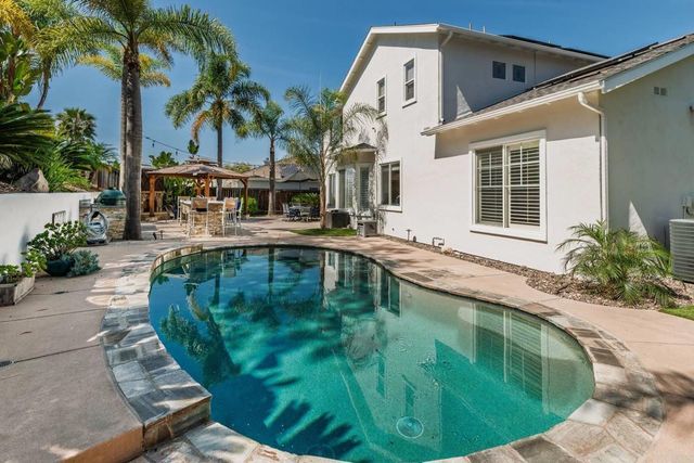 2883 Camino Serbal, Carlsbad, CA 92009