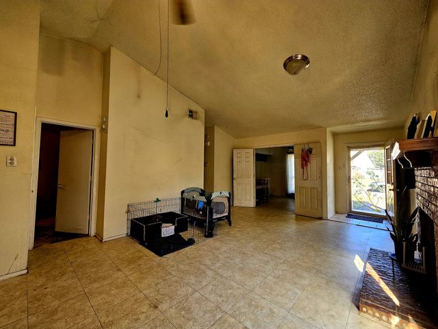 817 Colchester Drive, Mesquite, TX 75149