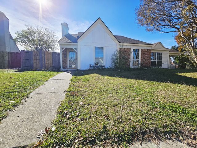 817 Colchester Drive, Mesquite, TX 75149