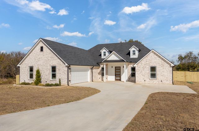 19383 Ridge Point Cir, Lindale, TX 75771
