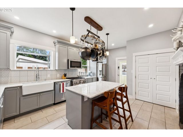 5227 Se 43rd Ave, Portland, OR 97206