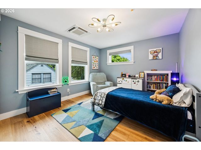 5227 Se 43rd Ave, Portland, OR 97206