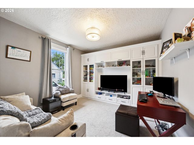 5227 Se 43rd Ave, Portland, OR 97206