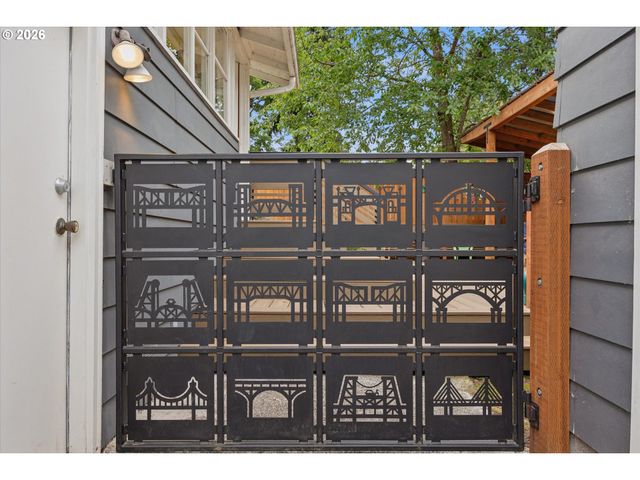 5227 Se 43rd Ave, Portland, OR 97206