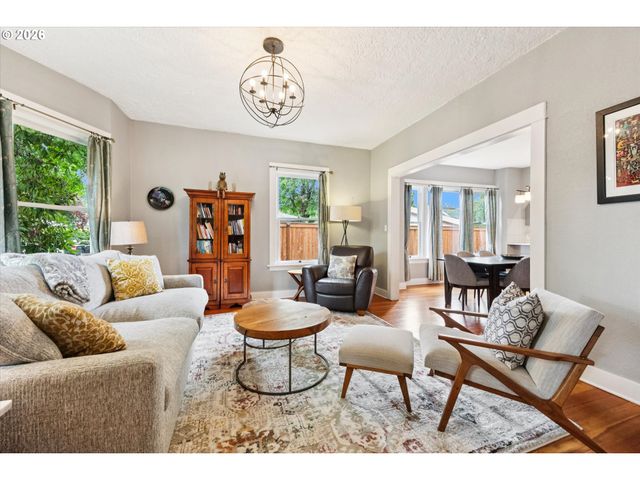 5227 Se 43rd Ave, Portland, OR 97206