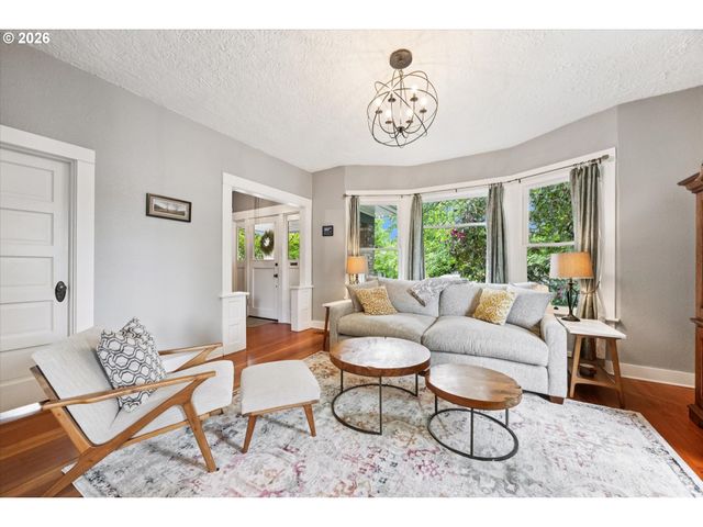 5227 Se 43rd Ave, Portland, OR 97206