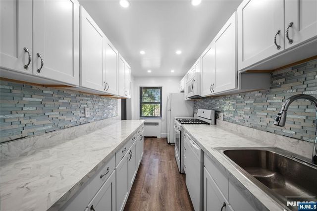 90 Tracey Place H-1, Englewood, NJ 07631