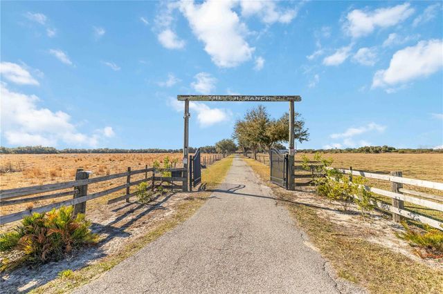 12241 SW GORDON HAY ROAD, Arcadia, FL 34269