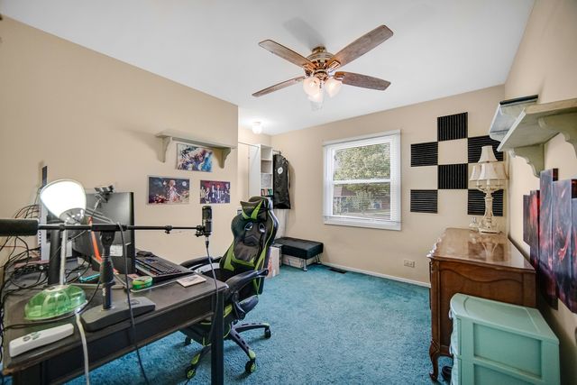 951 SURF Court, Bartlett, IL 60103