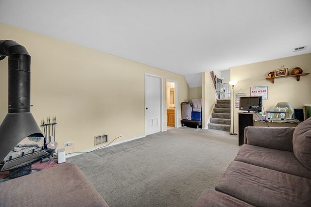 951 SURF Court, Bartlett, IL 60103