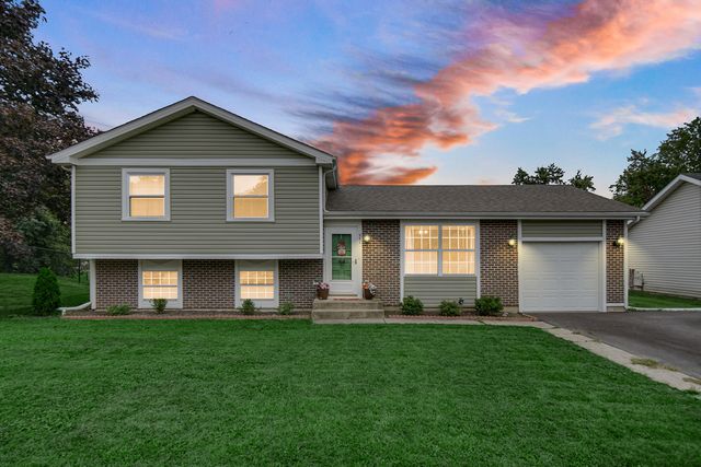 951 SURF Court, Bartlett, IL 60103