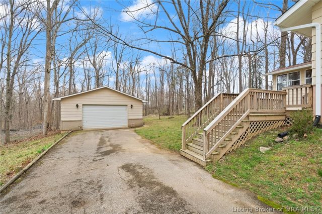 965 Woodland Avenue, Corydon, IN 47112