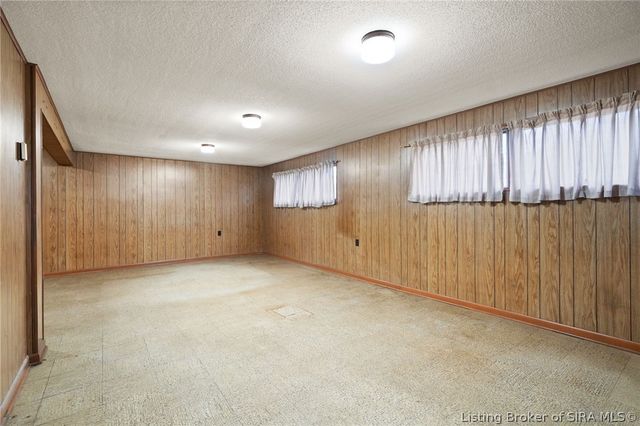 965 Woodland Avenue, Corydon, IN 47112