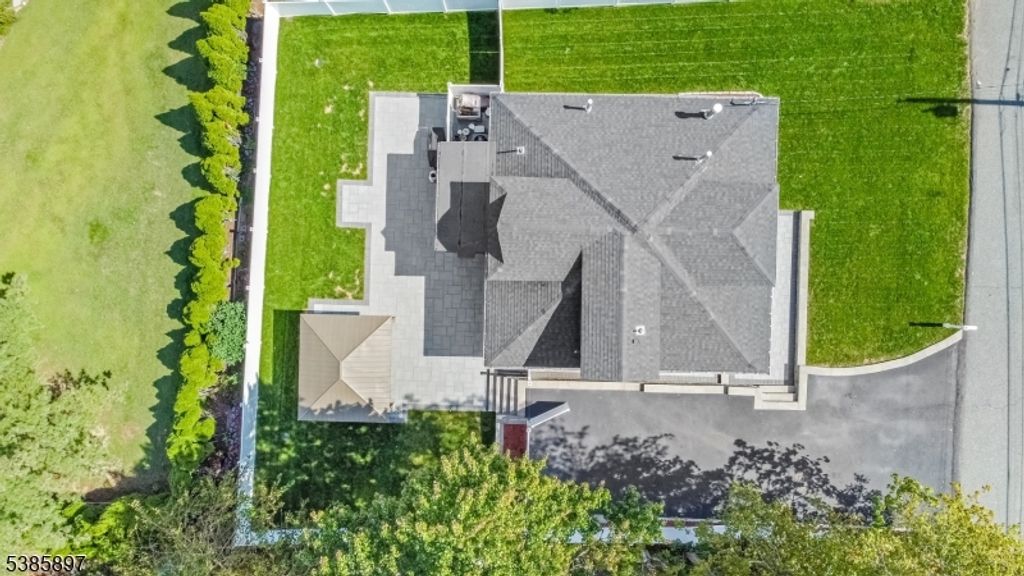 82 Pocohontas Path, Lincoln Park Boro, NJ 07035