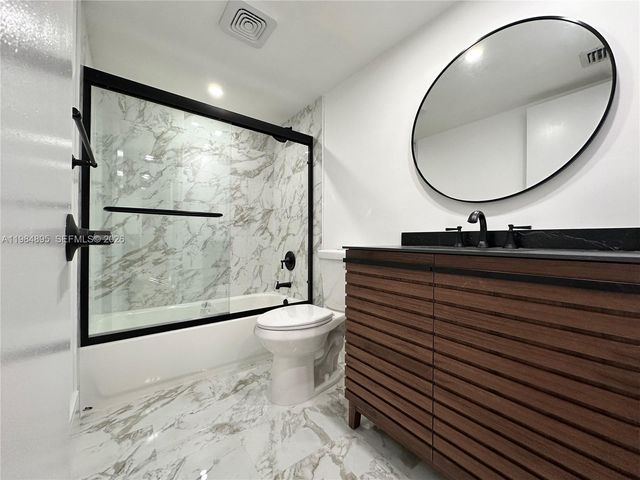 10425 SW 112th Ave 324, Miami, FL 33176