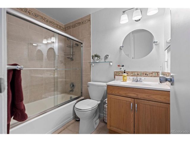 8555 Fairmount Dr I204, Denver, CO 80247