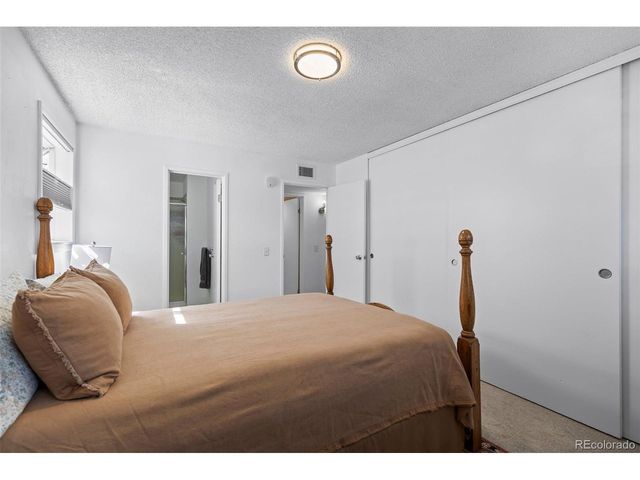 8555 Fairmount Dr I204, Denver, CO 80247