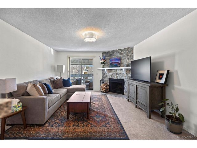 8555 Fairmount Dr I204, Denver, CO 80247