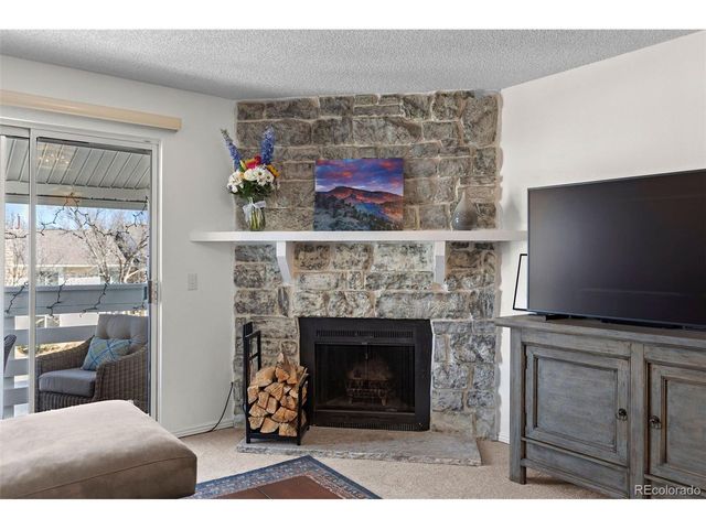 8555 Fairmount Dr I204, Denver, CO 80247