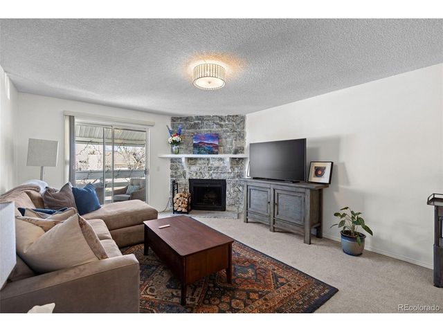 8555 Fairmount Dr I204, Denver, CO 80247