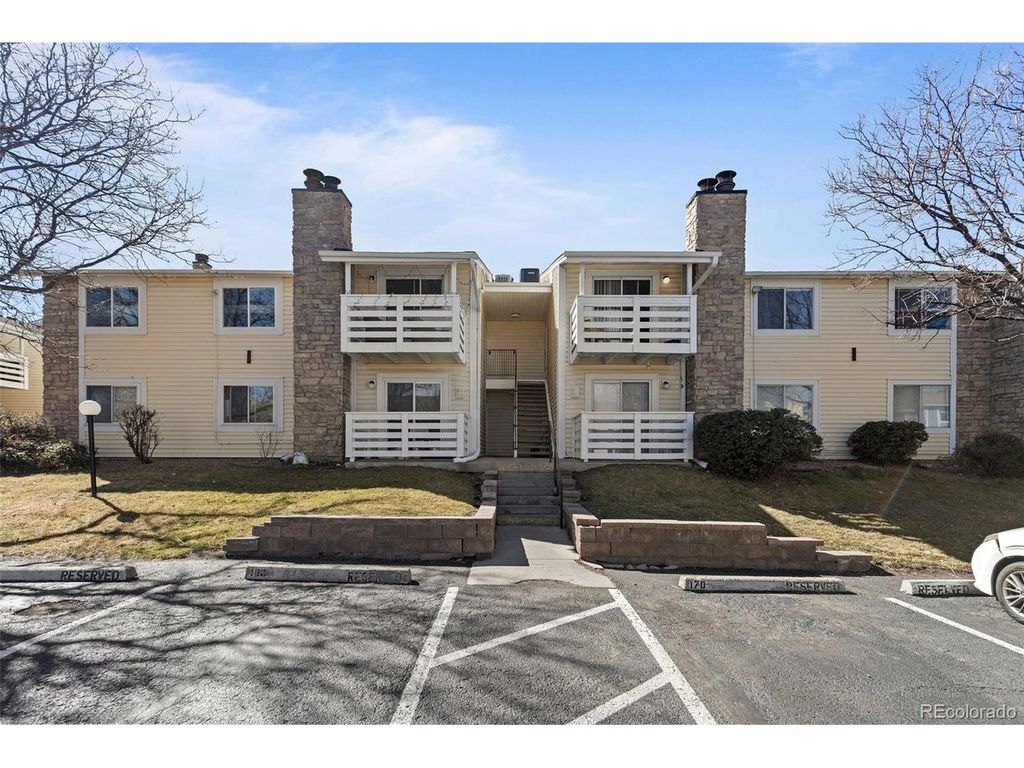 8555 Fairmount Dr I204, Denver, CO 80247