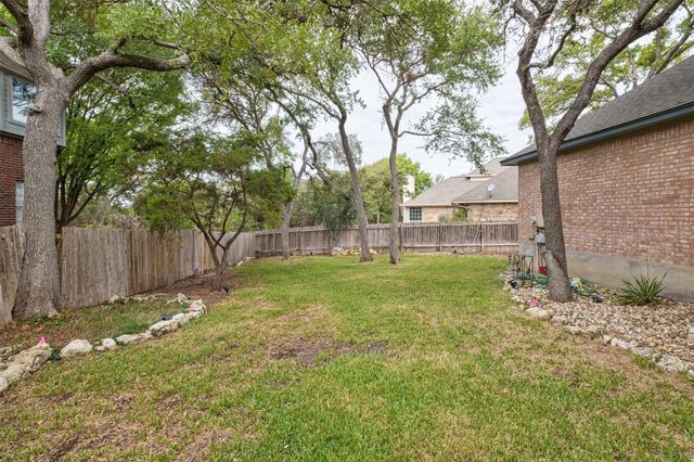 3704 Runnels CT, Austin, TX 78732