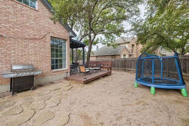 3704 Runnels CT, Austin, TX 78732