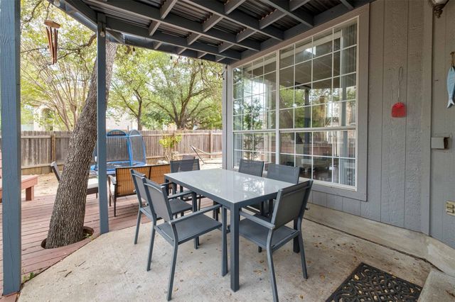 3704 Runnels CT, Austin, TX 78732