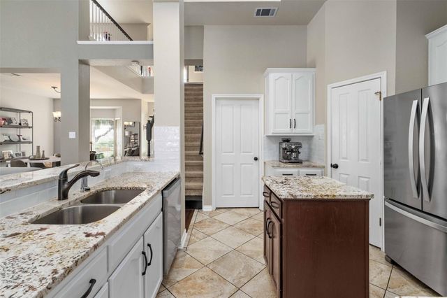 3704 Runnels CT, Austin, TX 78732