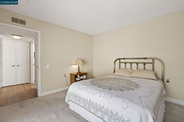 1124 Oakmont Dr 4, Walnut Creek, CA 94595