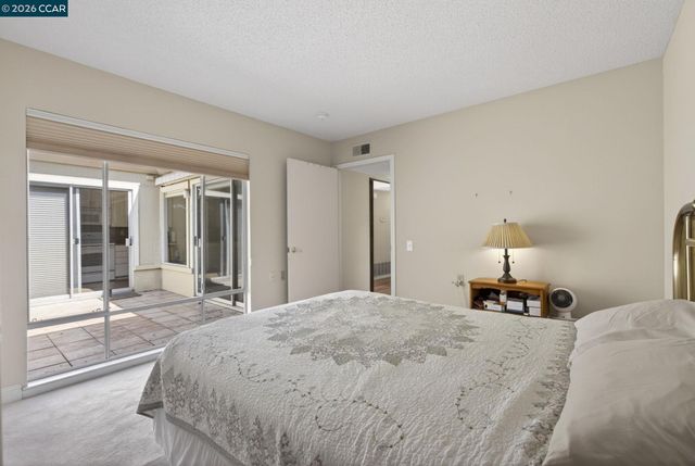 1124 Oakmont Dr 4, Walnut Creek, CA 94595