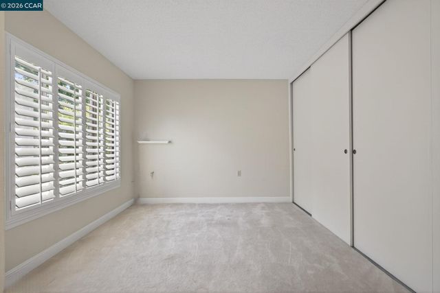 1124 Oakmont Dr 4, Walnut Creek, CA 94595