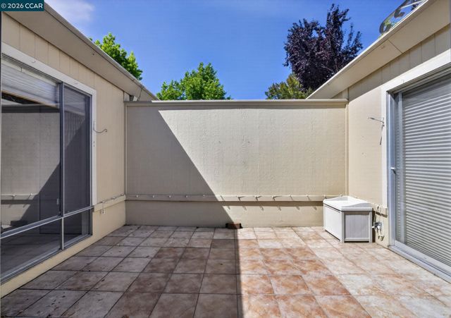 1124 Oakmont Dr 4, Walnut Creek, CA 94595