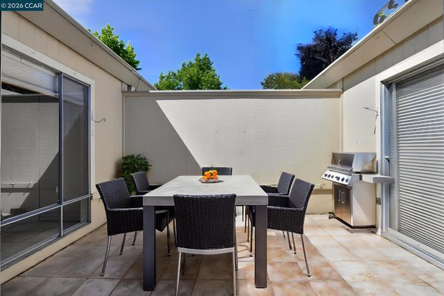 1124 Oakmont Dr 4, Walnut Creek, CA 94595